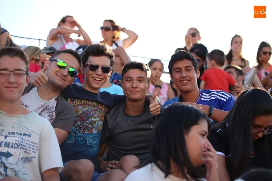 Foto 4 - La capea de las Fiestas llena de ambiente a Santa Marta