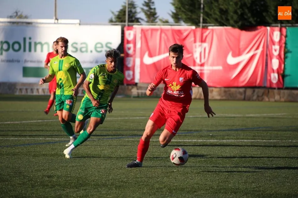 Foto 4 - El Santa Marta y Unionistas firman las tablas y cogen ritmo en el San Casto (1-1)