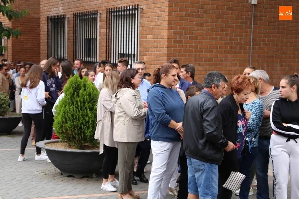 Foto 9 - &Eacute;xito de la paella popular que muestra la cara solidaria de las fiestas de Santa Marta