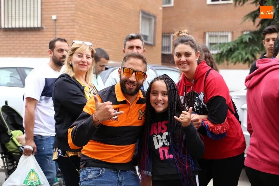 Foto 6 - &Eacute;xito de la paella popular que muestra la cara solidaria de las fiestas de Santa Marta