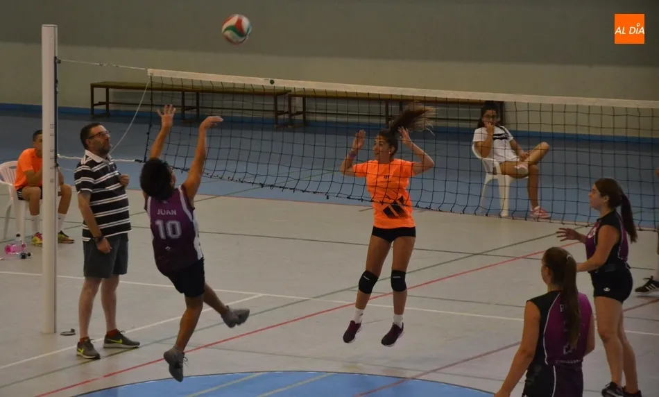Foto 10 - Turno para el voley 3x3 dentro del verano deportivo mirobrigense  