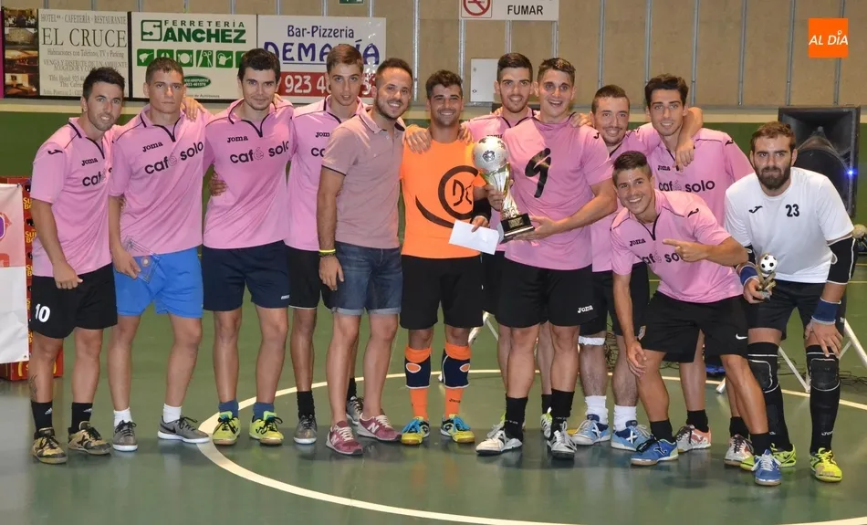 Foto 10 - El &aacute;lbum de los campeones de las 10 ediciones del Torneo de Verano  