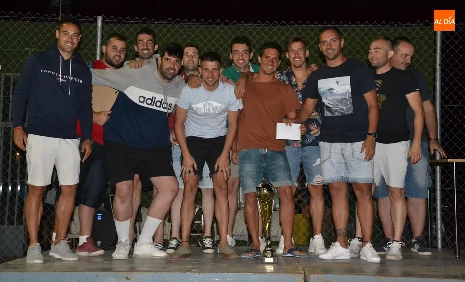 Foto 5 - El &aacute;lbum de los campeones de las 10 ediciones del Torneo de Verano  