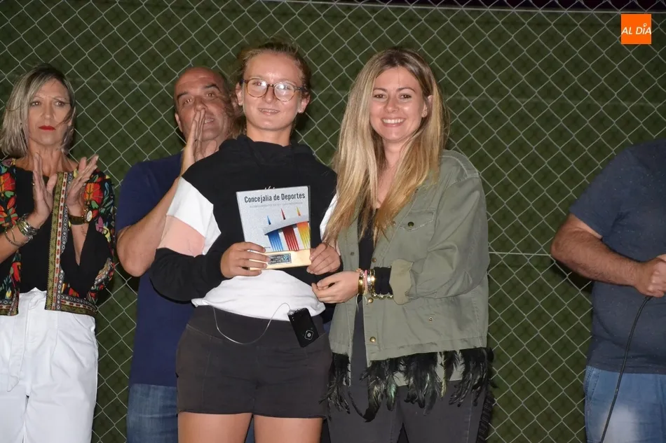 Foto 2 - El &aacute;lbum de los campeones de las 10 ediciones del Torneo de Verano  