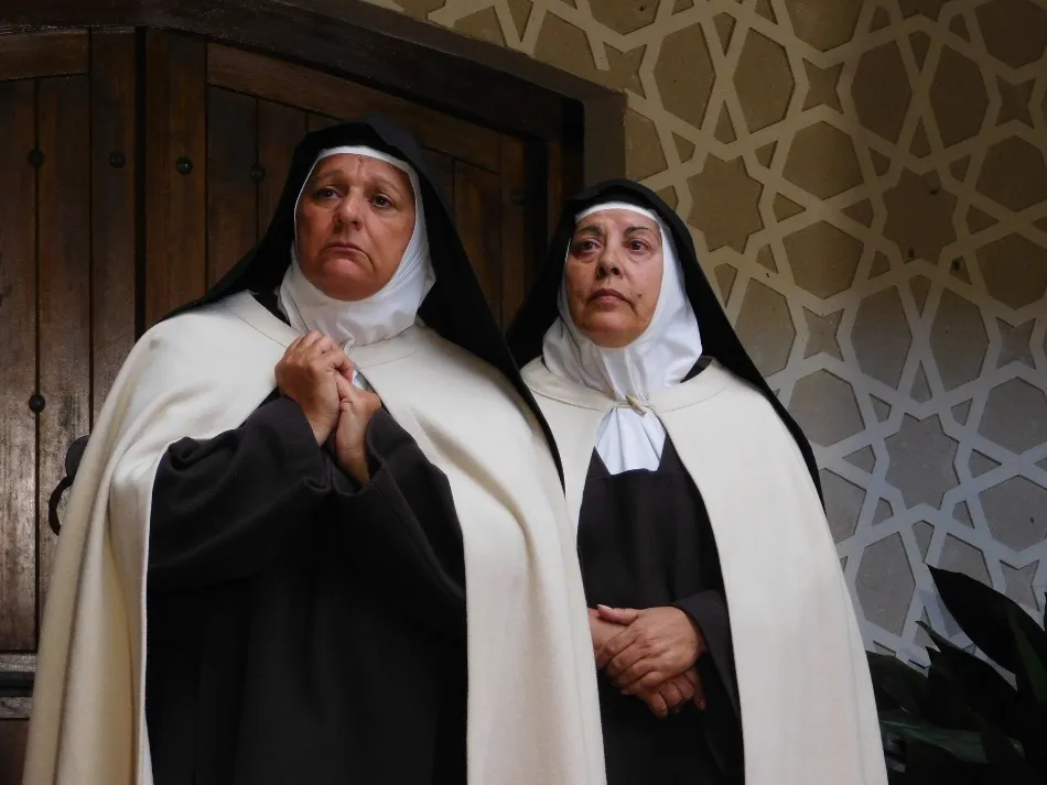 Foto 10 - El grupo teatral &lsquo;Lazarillo de Tormes&rsquo; lleva la vida de Santa Teresa a Herv&aacute;s