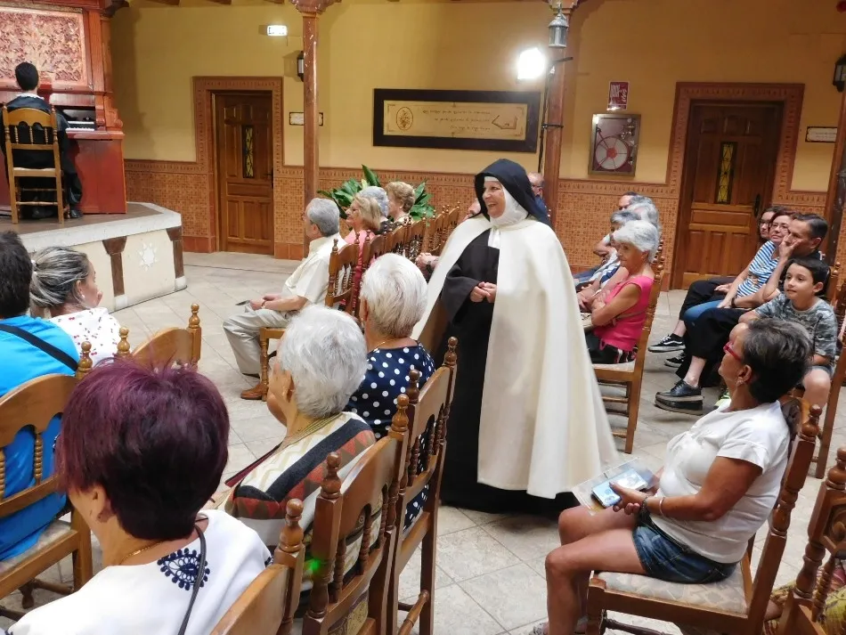 Foto 8 - El grupo teatral &lsquo;Lazarillo de Tormes&rsquo; lleva la vida de Santa Teresa a Herv&aacute;s