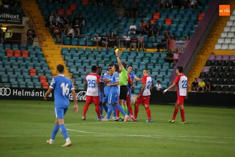 Foto 5 - El Sporting y el Getafe, tablas en el Helm&aacute;ntico (1-1)