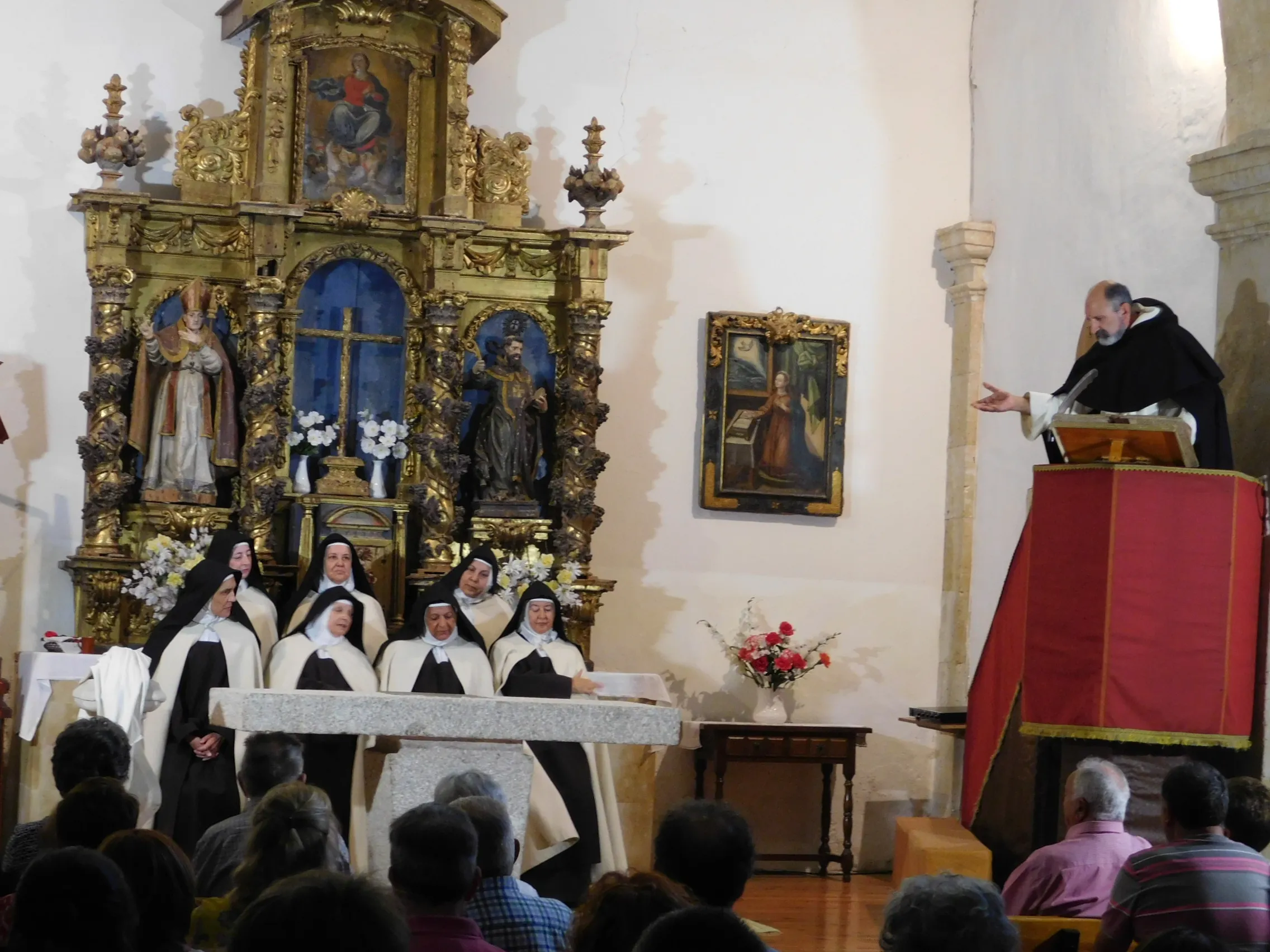 Foto 8 - El grupo de teatro Lazarillo de Tormes representa &lsquo;Teresa, jardinera de luz&rsquo; en Parada de Arriba