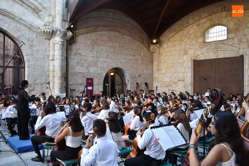 Foto 8 - Cierre del IX Encuentro Orquestal Sinf&oacute;nico de Alba de Tormes