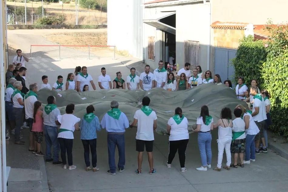 Foto 6 - El barrio Olivo celebra su fiesta
