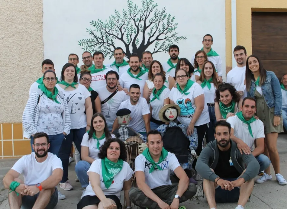 Foto 2 - El barrio Olivo celebra su fiesta
