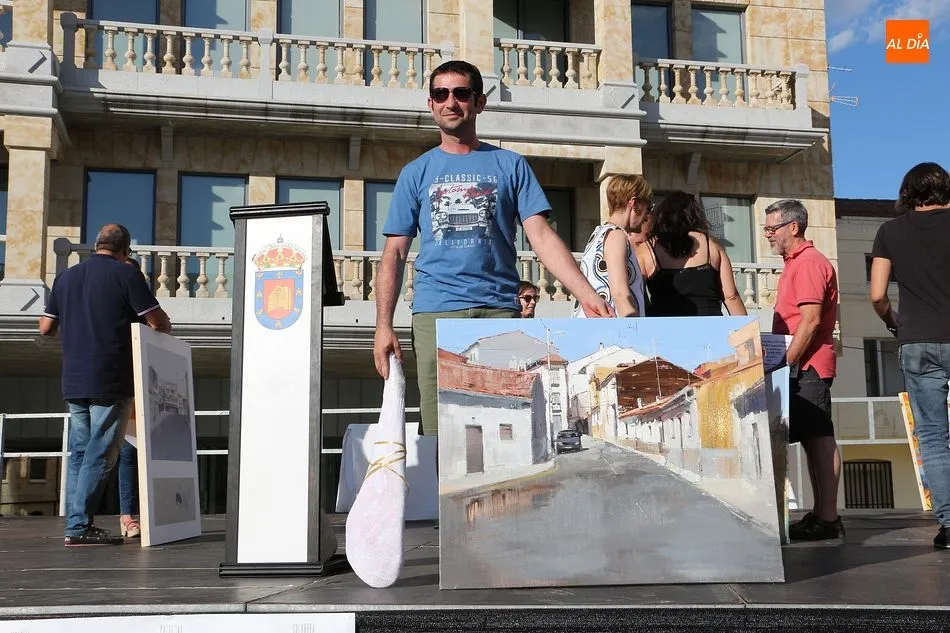 Foto 2 - &Oacute;scar Herr&aacute;n gana el Certamen de Pintura R&aacute;pida de Guijuelo