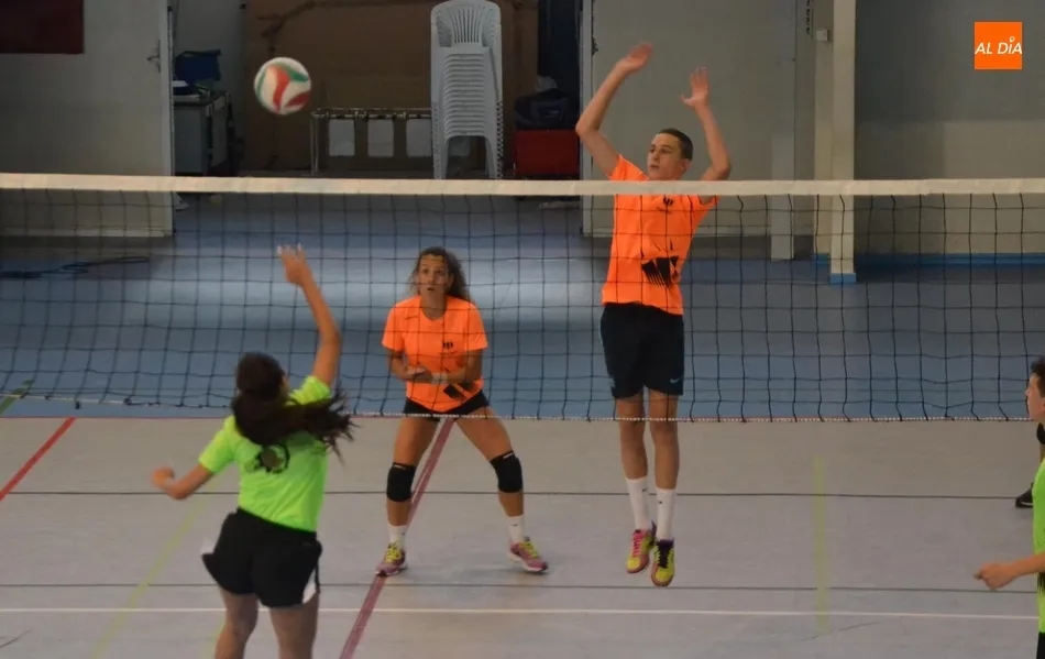 Foto 11 - Replay se lleva el Torneo de Voley Mixto 3x3 en el &lsquo;punto de oro&rsquo;  