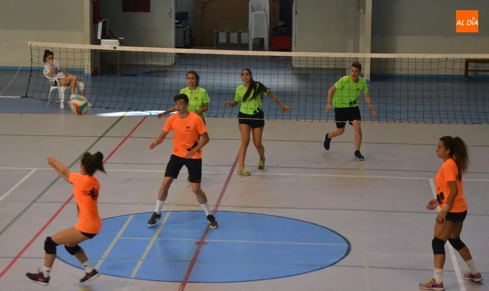 Foto 8 - Replay se lleva el Torneo de Voley Mixto 3x3 en el &lsquo;punto de oro&rsquo;  