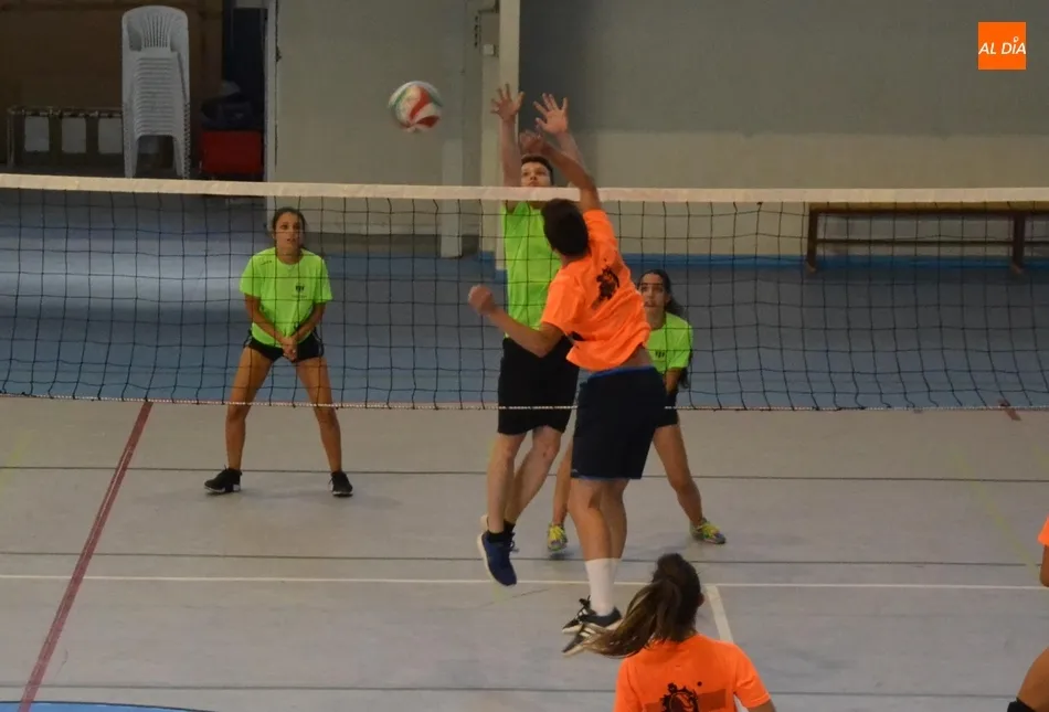 Foto 6 - Replay se lleva el Torneo de Voley Mixto 3x3 en el &lsquo;punto de oro&rsquo;  