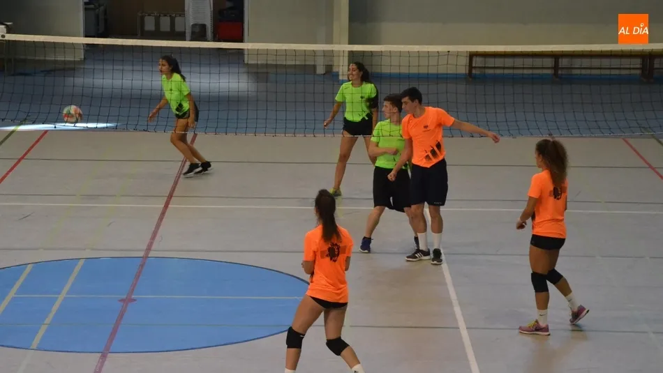 Foto 5 - Replay se lleva el Torneo de Voley Mixto 3x3 en el &lsquo;punto de oro&rsquo;  