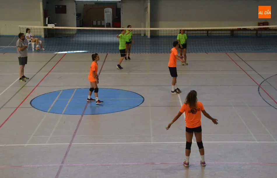 Foto 4 - Replay se lleva el Torneo de Voley Mixto 3x3 en el &lsquo;punto de oro&rsquo;  