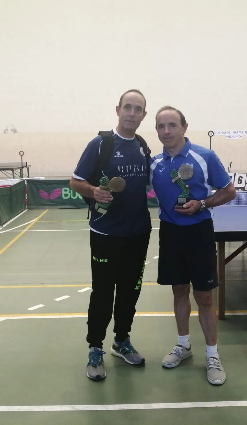 Foto 11 - El XI Torneo de Tenis de Mesa se consolida con m&aacute;s de medio centenar de participantes