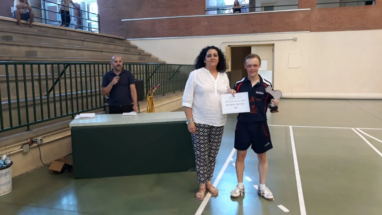 Foto 2 - El XI Torneo de Tenis de Mesa se consolida con m&aacute;s de medio centenar de participantes