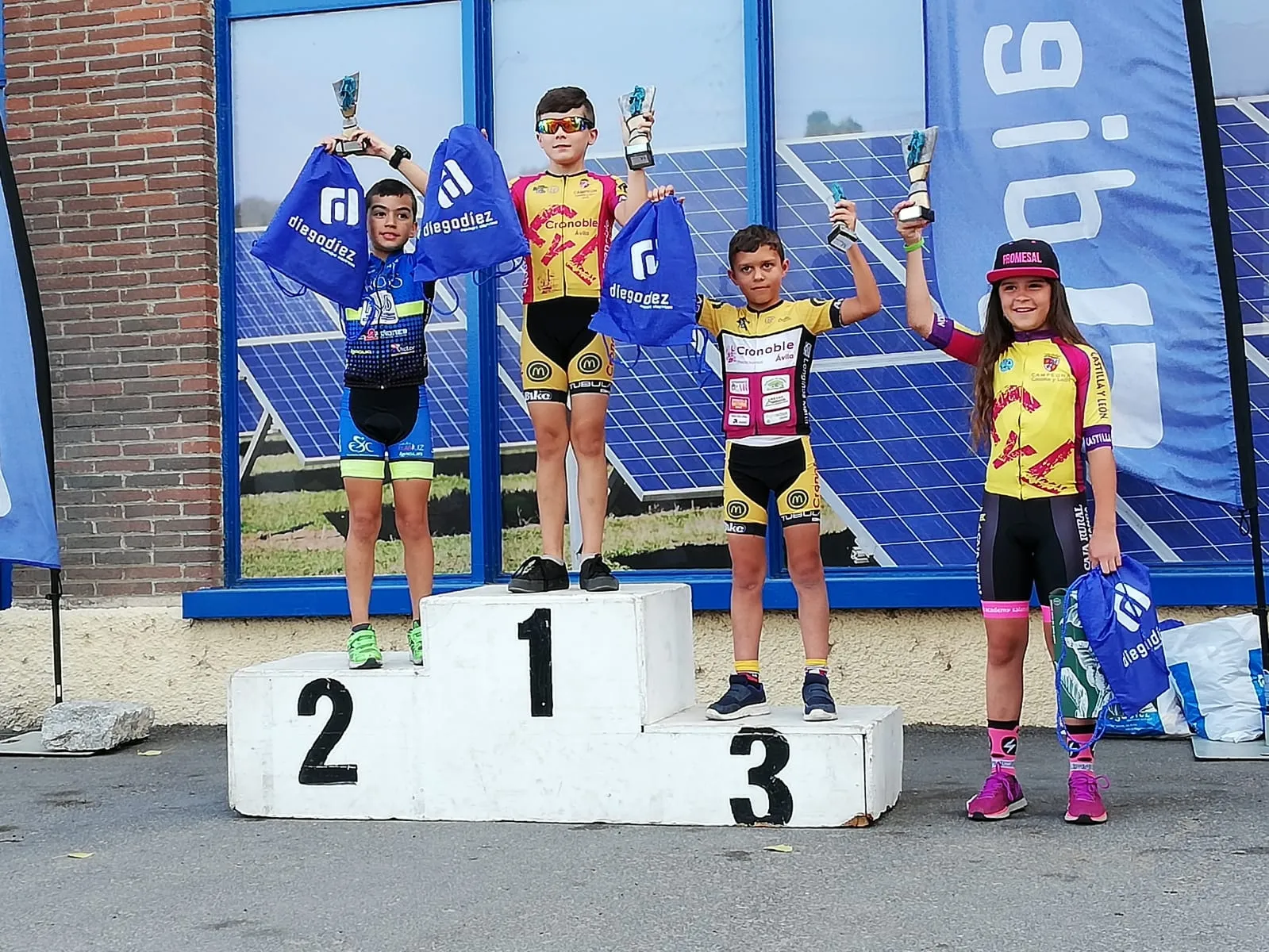 Foto 5 - La Escuela de Ciclismo Promesal cierra un fin de semana de triunfos