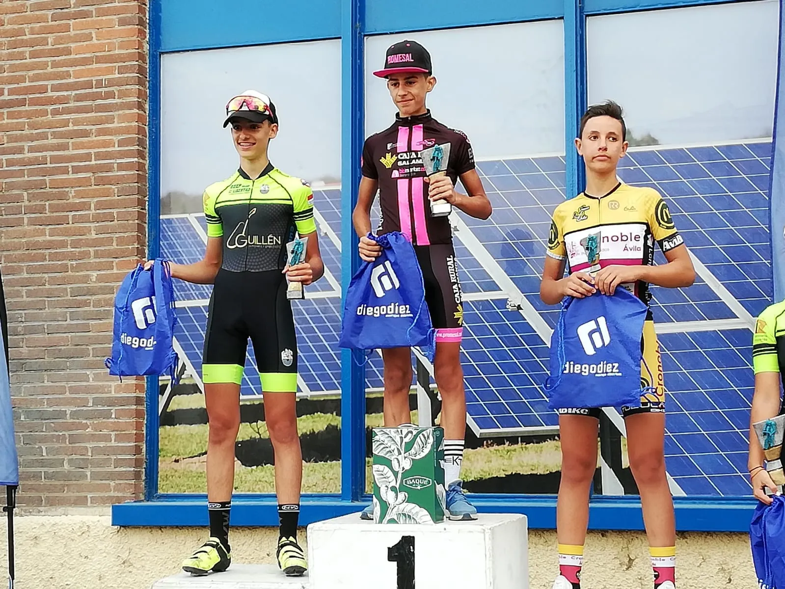 Héctor Vicente en el podio / Promesal