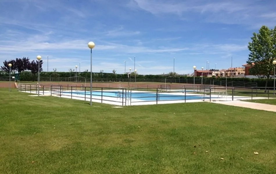 Iniciativa por Cabrerizos presenta una moción para desarrollar programas de natación escolar y...