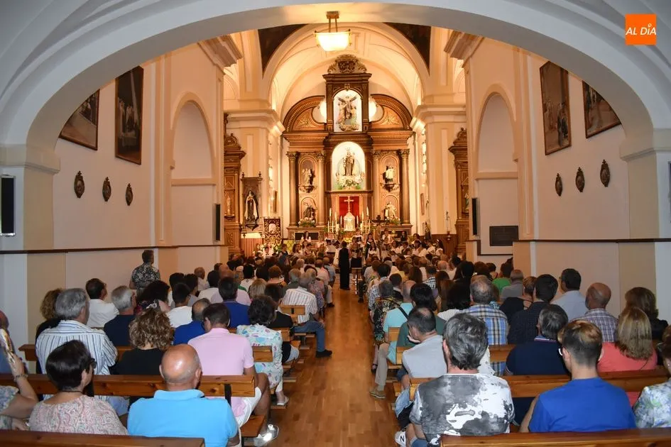 Foto 3 - El coro de Voces Blancas hace vibrar las Noches en Alba  
