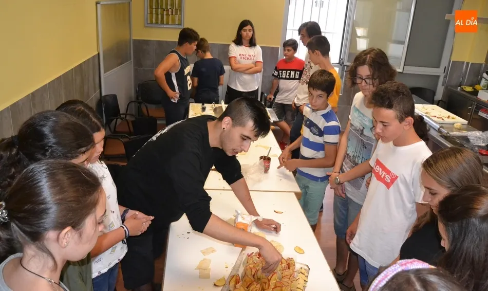 Héctor Rodríguez imparte un nuevo taller de supervivencia en la cocina  