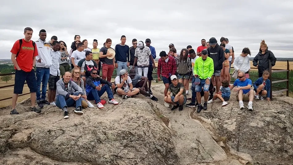 Participantes en la jornada de convivencia multicultural en Juzbado.