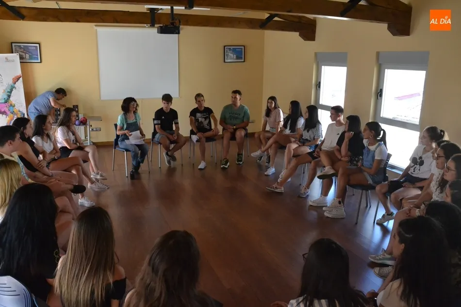 Foto 3 - Dan arranque las jornadas de formaci&oacute;n para los monitores del Divierteatro  