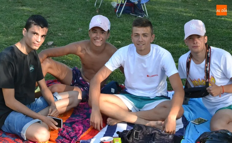 Eh, sácanos una foto: Otra tarde más en El Picón pero con poca gente en el agua  