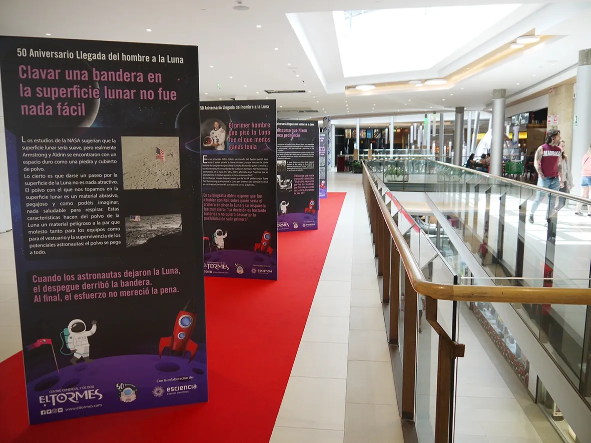 Foto 6 - El Centro Comercial El Tormes inaugura una exposici&oacute;n sobre &lsquo;las an&eacute;cdotas que nunca te...