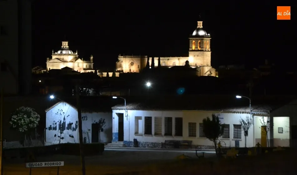 1Foto: Dos catedrales en el mismo plano  