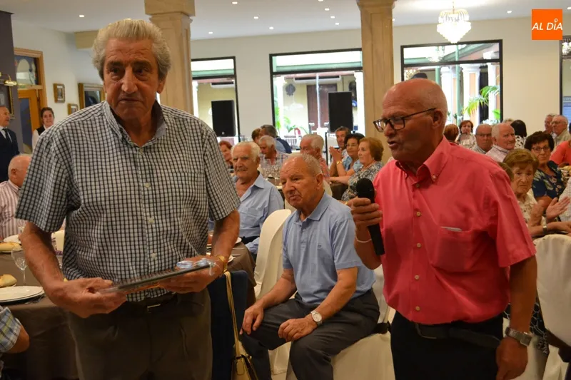 Foto 2 - M&aacute;s de 160 personas participan en la fiesta anual de la Asociaci&oacute;n de Mayores San Miguel