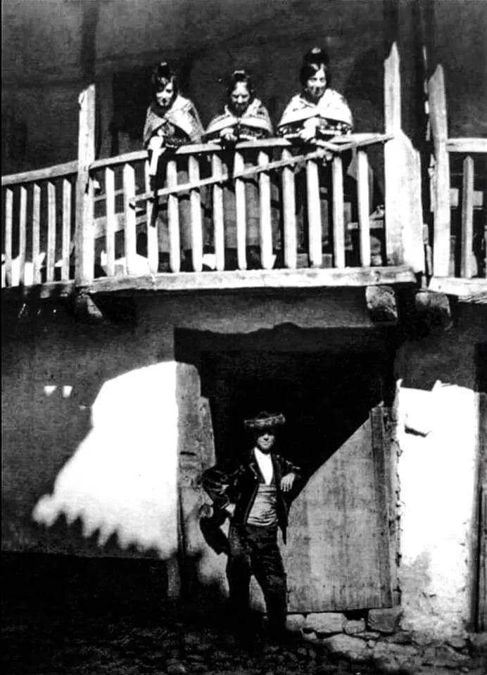 Foto 2 - Candelario, un pueblo, una historia