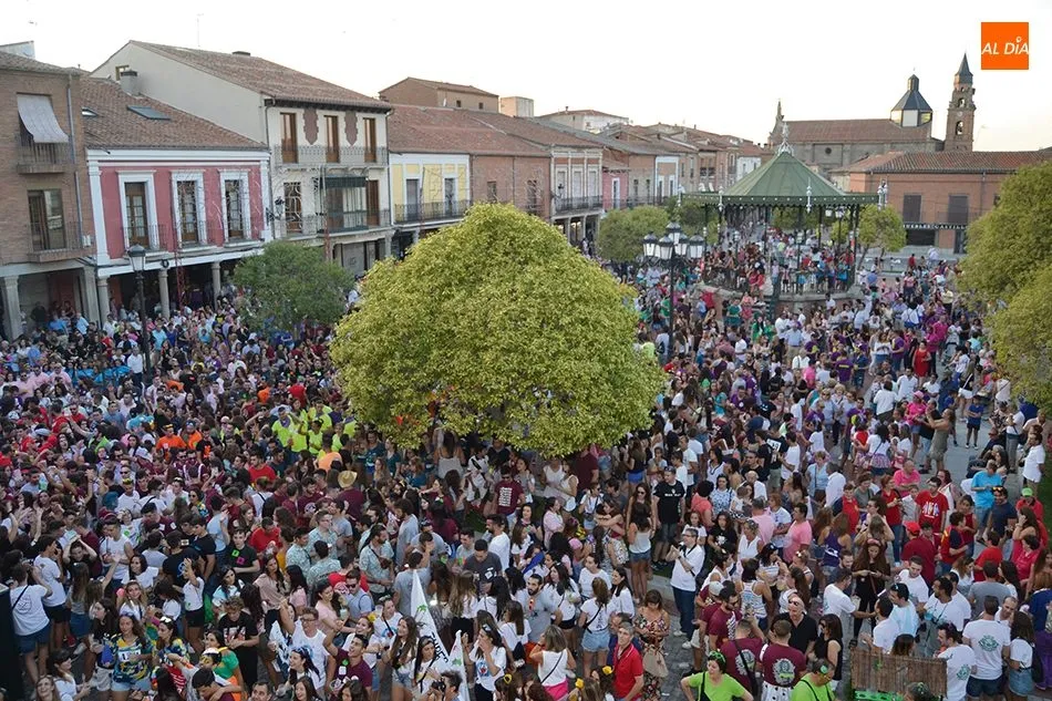 Foto 2 - Agosto, fiestas sin concesiones  