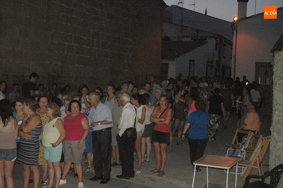 Foto 2 - Mucha m&uacute;sica, disfraces, degustaciones, pesca y actividades infantiles para disfrutar las fiestas...