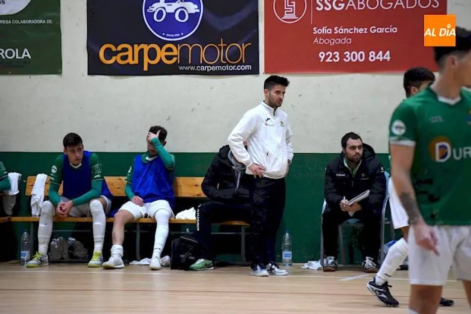 Óscar González durante un partido con el Piensos Durán Albense / Archivo