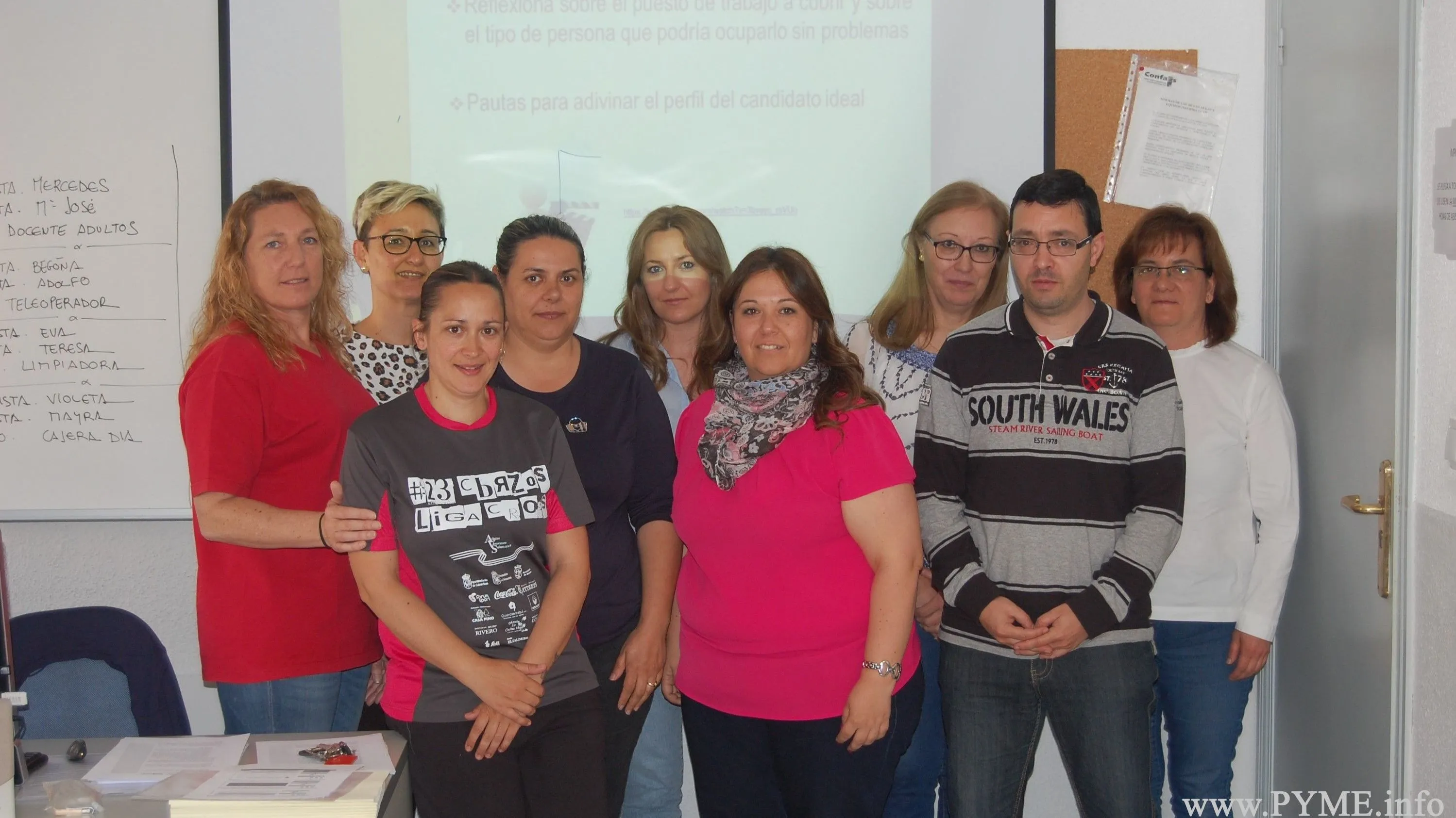 Fotografía de un taller grupal enmarcado dentro del programa PROAPLD desarrollado por Confaes