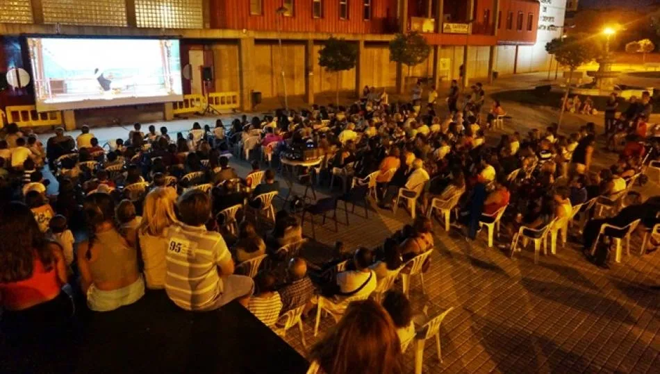 Cine al aire libre / Archivo