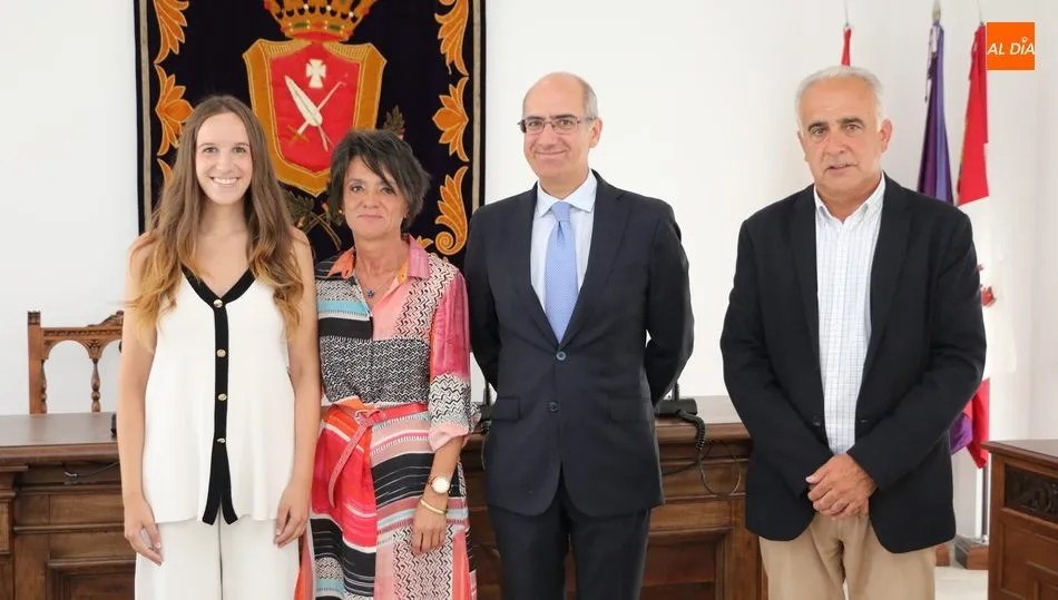 De iz. a der., Victoria Rodríguez, Luisa de Paz, Javier Iglesias y Jesús María Ortiz.