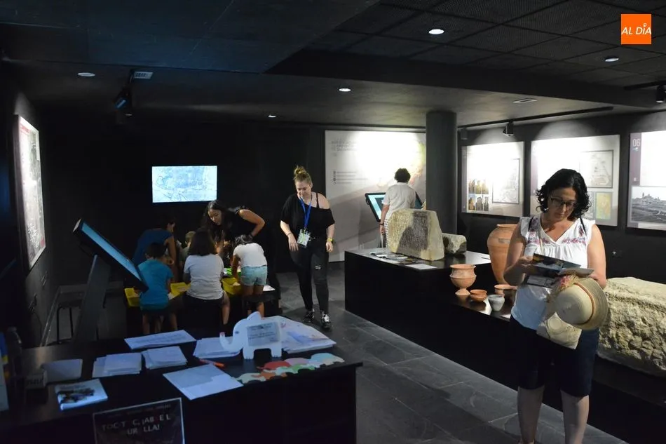 Foto 3 - Nuevo pase de la propuesta cultural &lsquo;TOC-TOC Abre la muralla&rsquo;