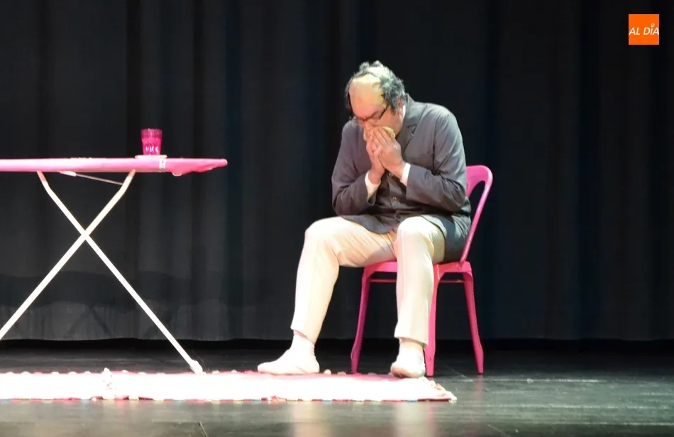 Foto 6 - Cerca de 300 personas disfrutan de una velada de risas con Emma Ozores y Juan Anillo  