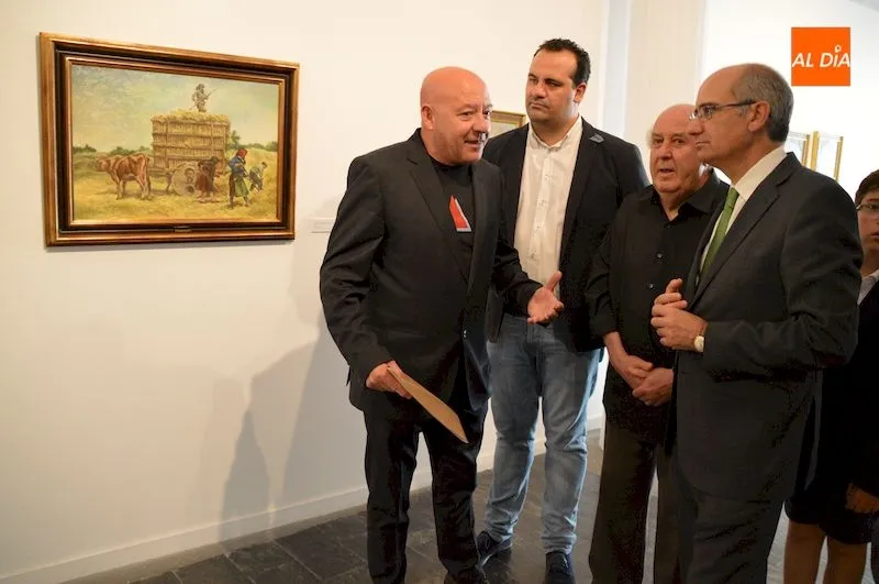 Foto 2 - La sala de exposiciones de La Salina acoge la muestra del pintor Enrique Seco San Esteban