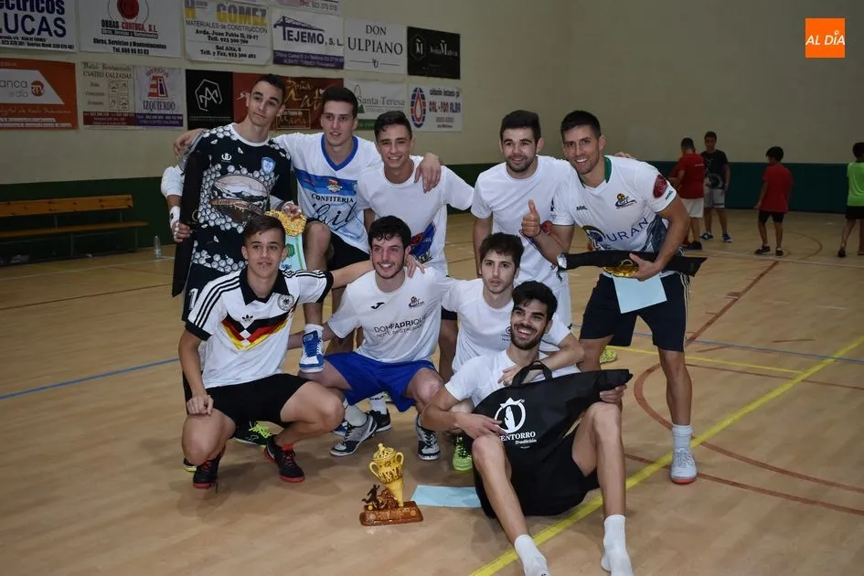 Solfamidas, equipo campeón del torneo en la categoría absoluta