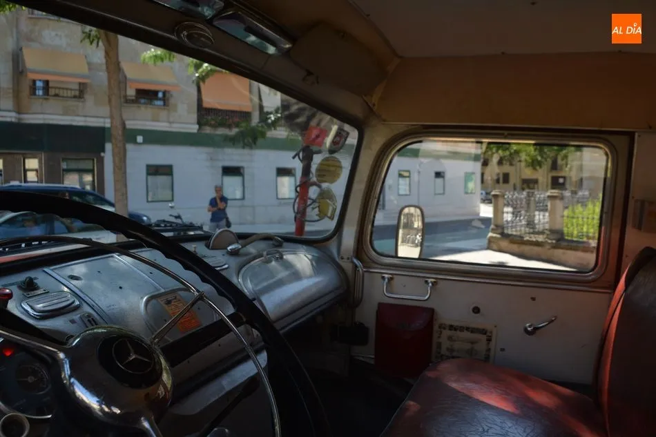 Foto 10 - El Museo de Historia de la Automoci&oacute;n recibe la donaci&oacute;n de un cami&oacute;n de bomberos de Cabrerizos...