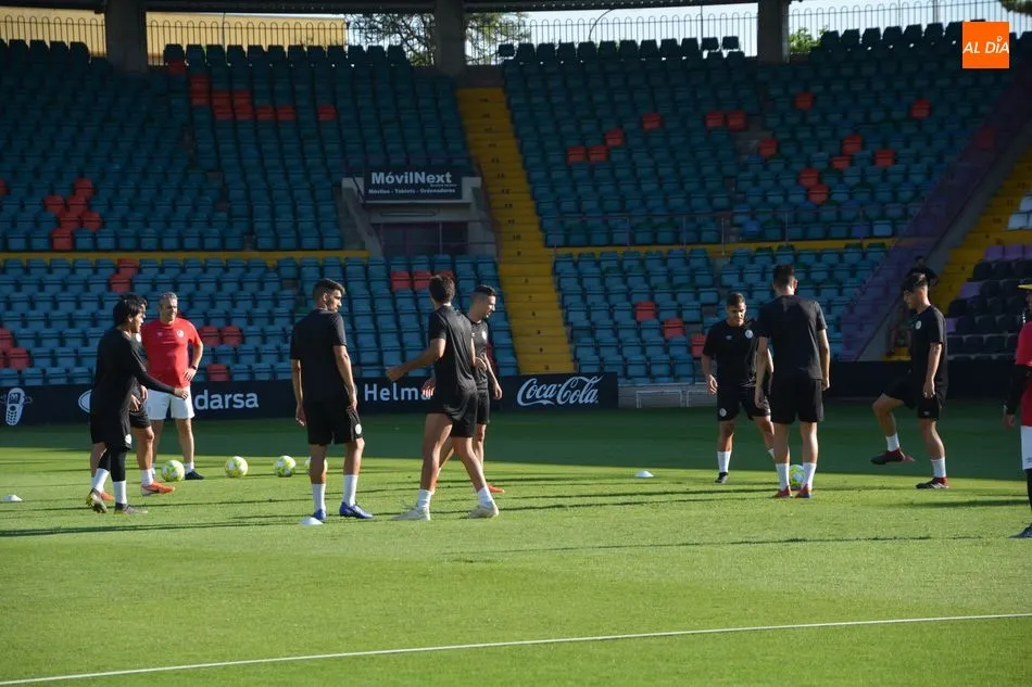 Foto 5 - El Salamanca UDS y su afici&oacute;n vuelven a verse en el Helm&aacute;ntico 82 d&iacute;as despu&eacute;s