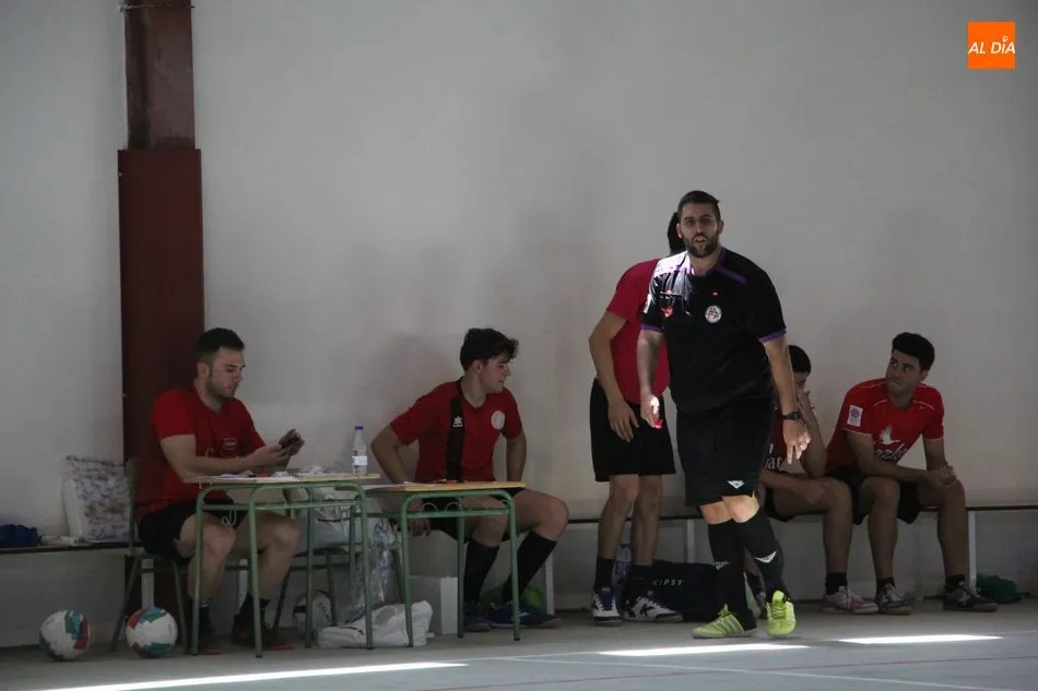 Foto 2 - Buena participaci&oacute;n en el I Torneo de Futbol Sala&nbsp;de Barruecopardo  