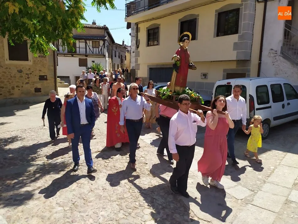 Foto 10 - San Esteban recibe un sentido homenaje