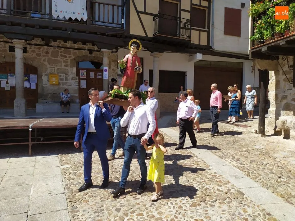 Foto 4 - San Esteban recibe un sentido homenaje